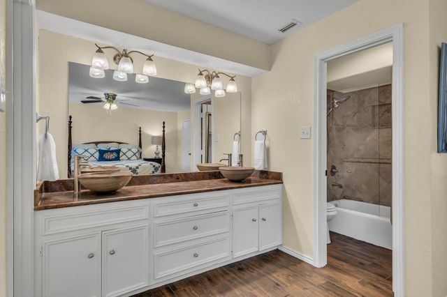 2521 Canterbury Court, Carrollton, TX 75006