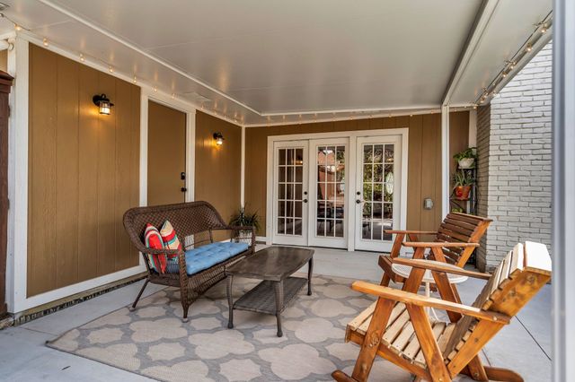 2521 Canterbury Court, Carrollton, TX 75006