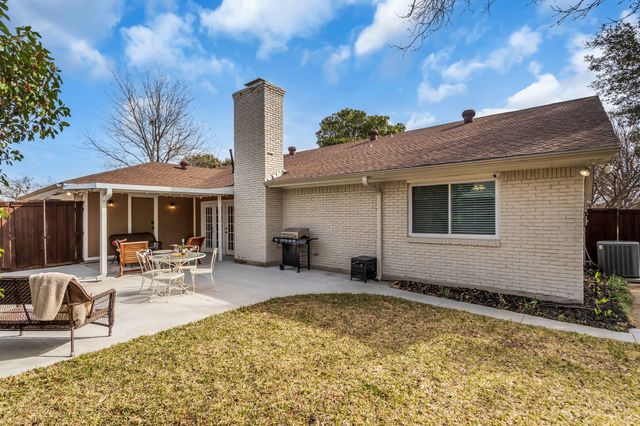2521 Canterbury Court, Carrollton, TX 75006
