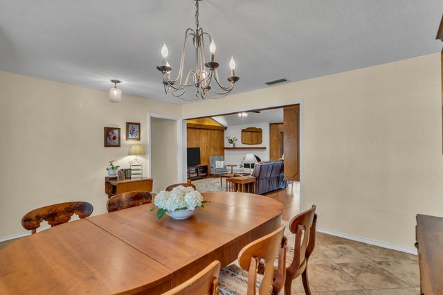 2521 Canterbury Court, Carrollton, TX 75006