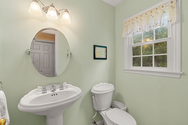 19 Noel Rd, Andover, MA 01810