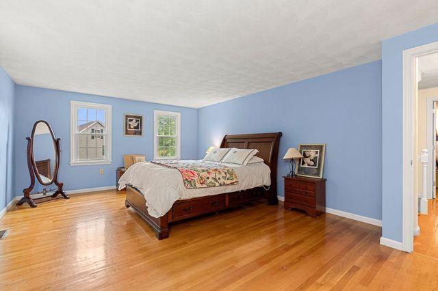 19 Noel Rd, Andover, MA 01810