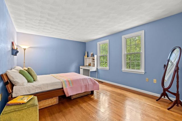 19 Noel Rd, Andover, MA 01810