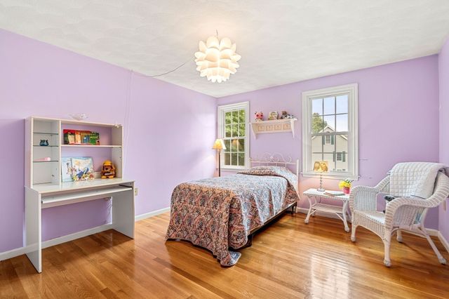 19 Noel Rd, Andover, MA 01810