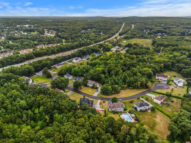 19 Noel Rd, Andover, MA 01810