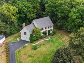 19 Noel Rd, Andover, MA 01810