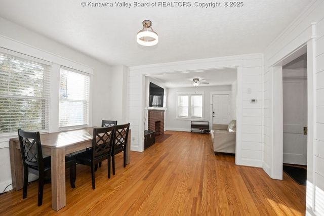 1814 Beechwood Drive, South Charleston, WV 25303