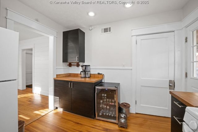 1814 Beechwood Drive, South Charleston, WV 25303