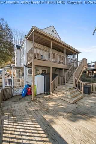 1814 Beechwood Drive, South Charleston, WV 25303