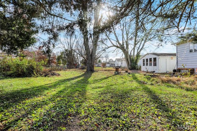 419 Park Drive, Bethalto, IL 62010