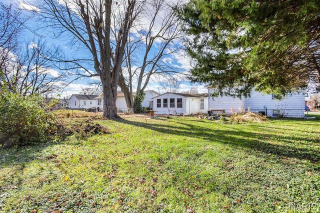 419 Park Drive, Bethalto, IL 62010