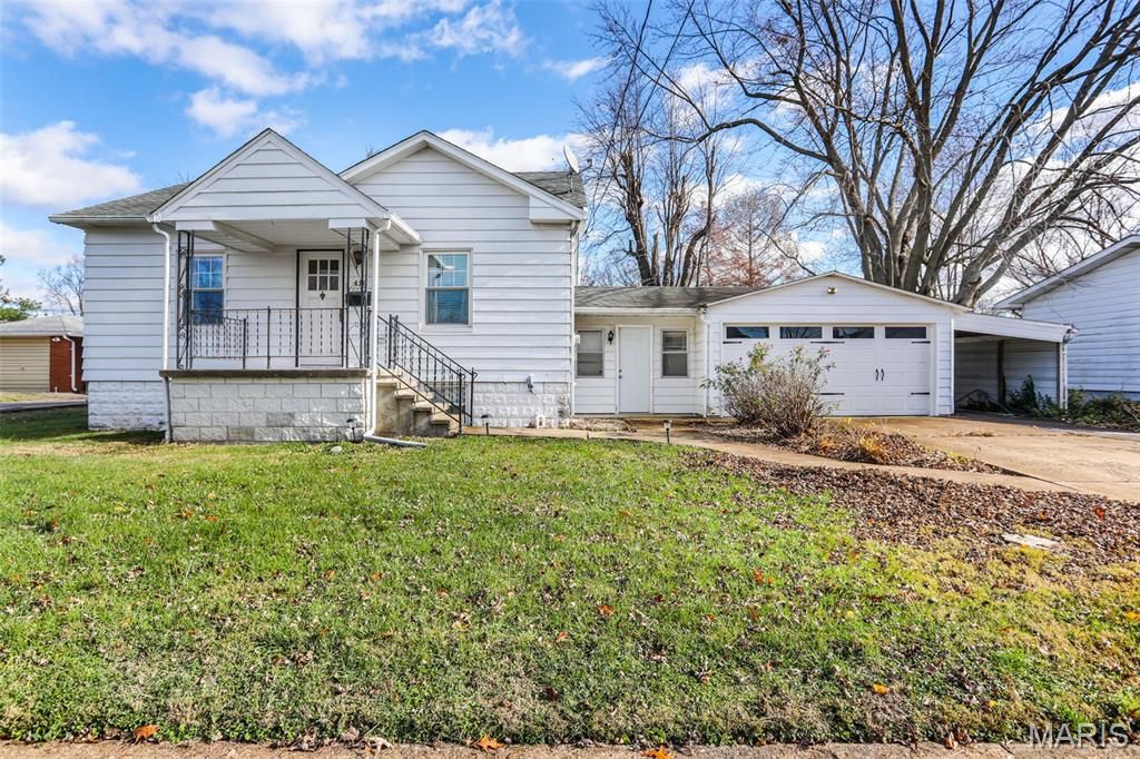 419 Park Drive, Bethalto, IL 62010