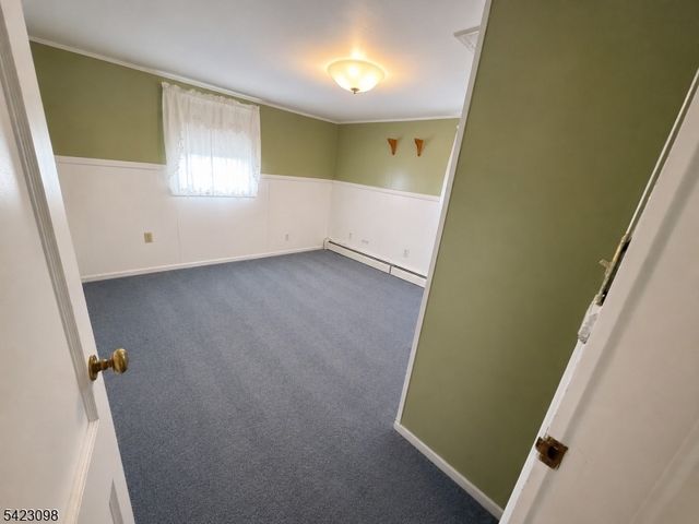 52 Burch Dr, Morris Plains Boro, NJ 07950