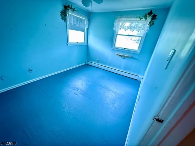 52 Burch Dr, Morris Plains Boro, NJ 07950