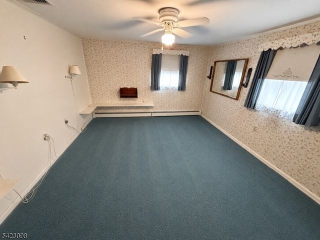 52 Burch Dr, Morris Plains Boro, NJ 07950