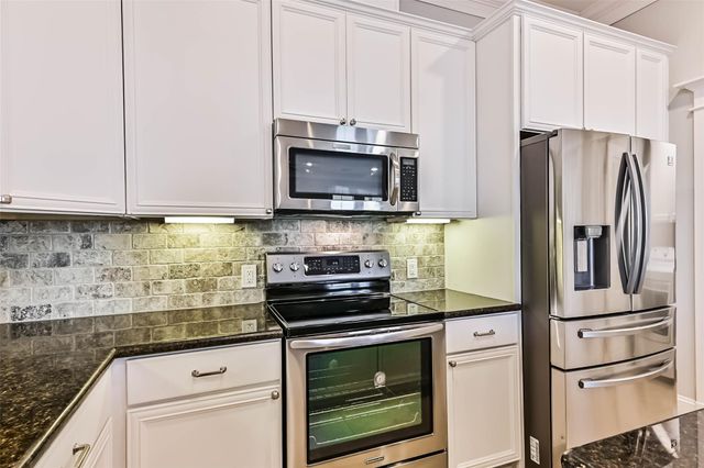 64 Island Passage, Galveston, TX 77554