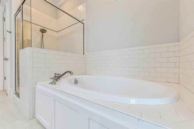 64 Island Passage, Galveston, TX 77554