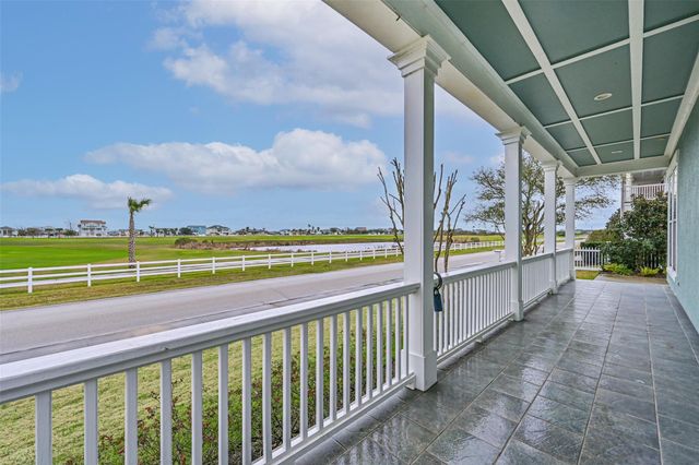 64 Island Passage, Galveston, TX 77554