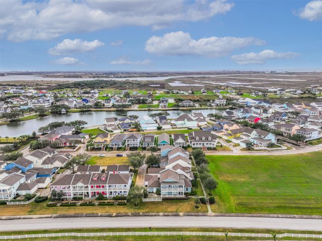 64 Island Passage, Galveston, TX 77554