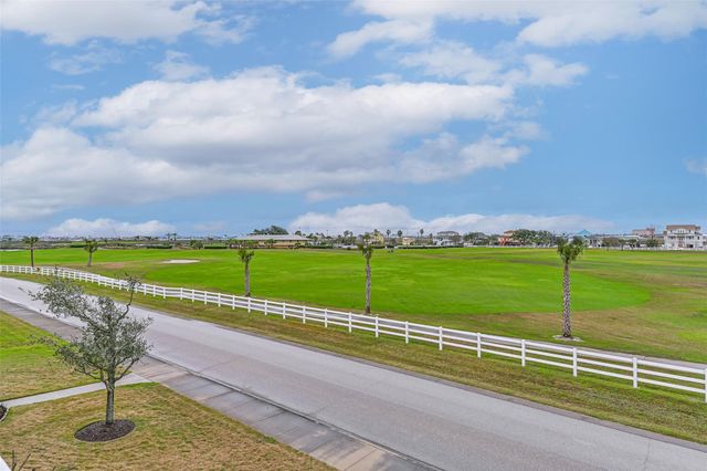 64 Island Passage, Galveston, TX 77554