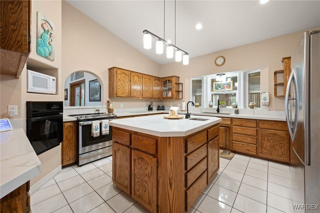 3516 Packsaddle Road, Kingman, AZ 86401