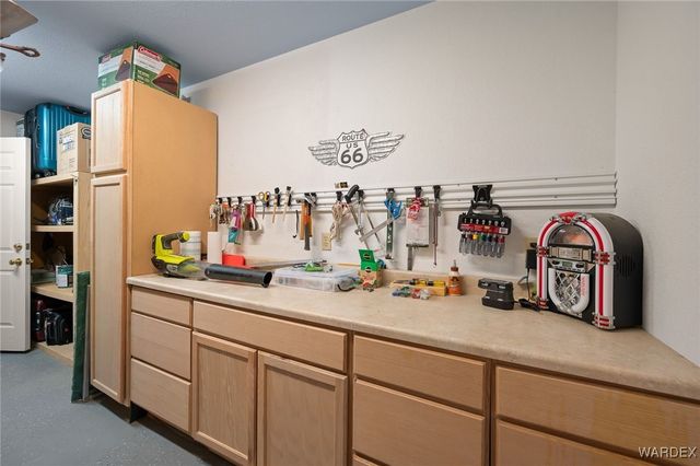 3516 Packsaddle Road, Kingman, AZ 86401