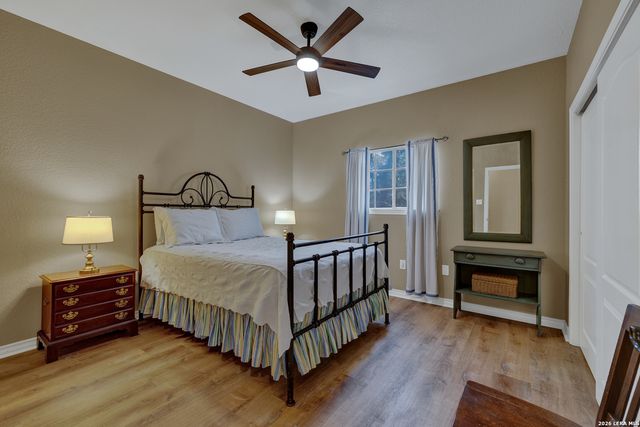 257 Berry Oaks Dr, Bulverde, TX 78163