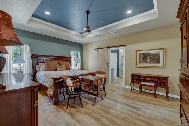 257 Berry Oaks Dr, Bulverde, TX 78163
