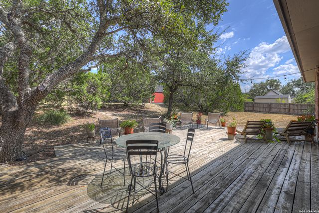 257 Berry Oaks Dr, Bulverde, TX 78163