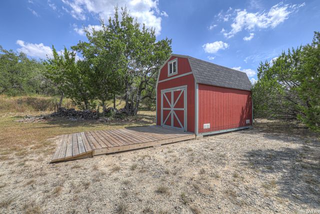 257 Berry Oaks Dr, Bulverde, TX 78163
