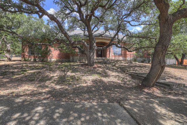 257 Berry Oaks Dr, Bulverde, TX 78163