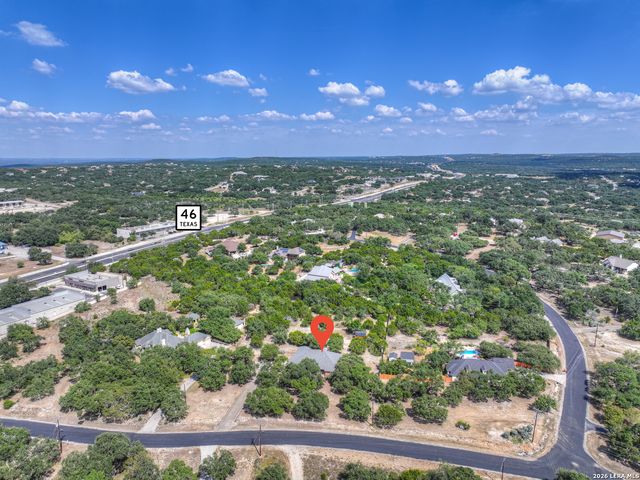 257 Berry Oaks Dr, Bulverde, TX 78163