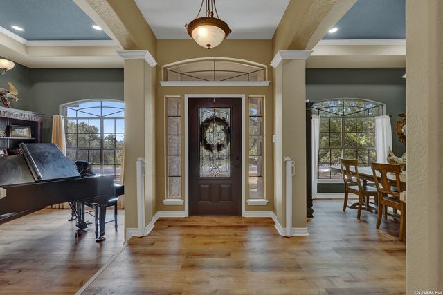 257 Berry Oaks Dr, Bulverde, TX 78163