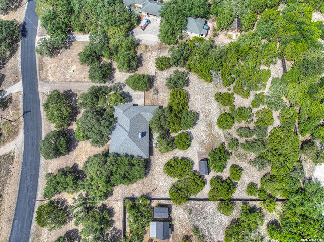 257 Berry Oaks Dr, Bulverde, TX 78163