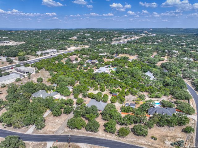 257 Berry Oaks Dr, Bulverde, TX 78163