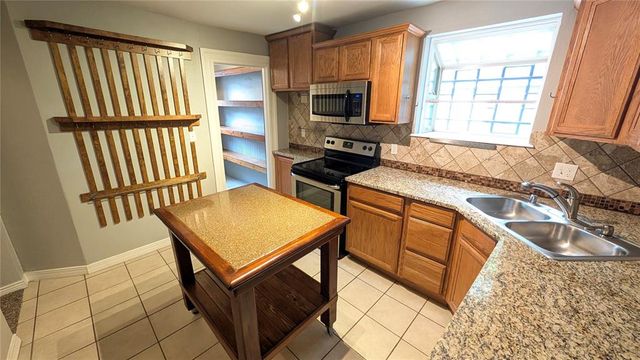 202 Cheyenne Boulevard, Colorado Springs, CO 80905