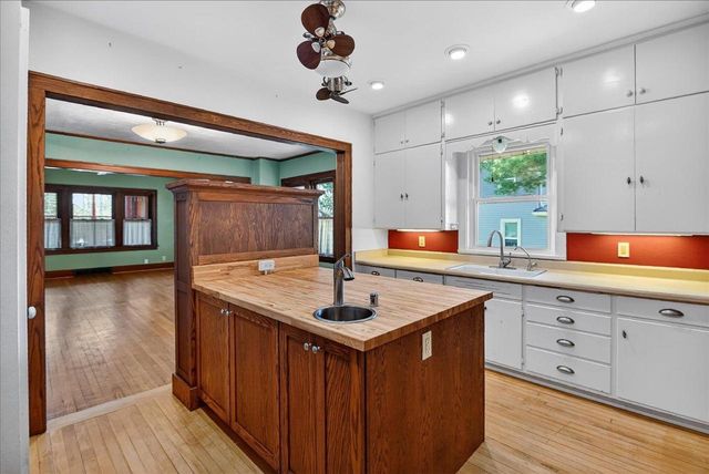 1110 Gilson Street, Madison, WI 53715