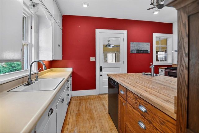 1110 Gilson Street, Madison, WI 53715