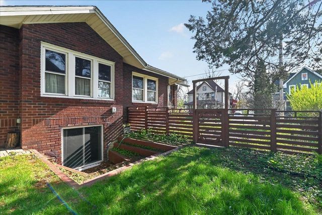 1110 Gilson Street, Madison, WI 53715