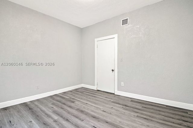 327 SW 20th St 2, Fort Lauderdale, FL 33315
