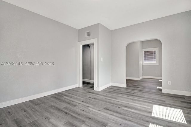 327 SW 20th St 2, Fort Lauderdale, FL 33315