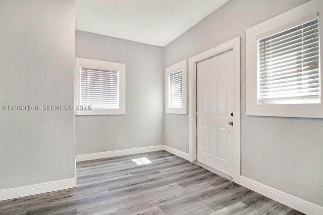 327 SW 20th St 2, Fort Lauderdale, FL 33315