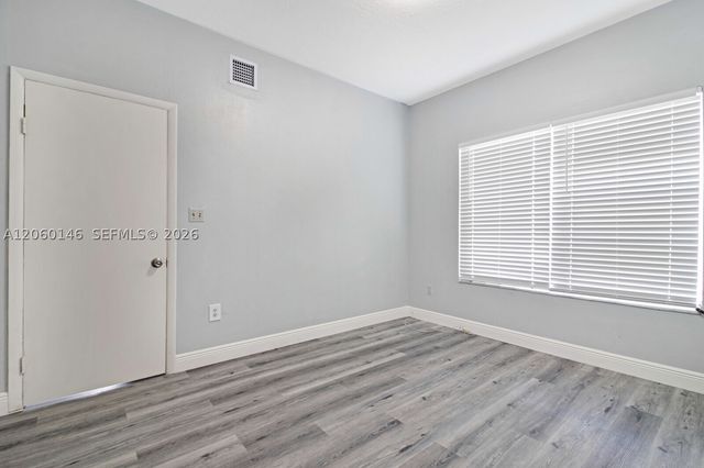 327 SW 20th St 2, Fort Lauderdale, FL 33315