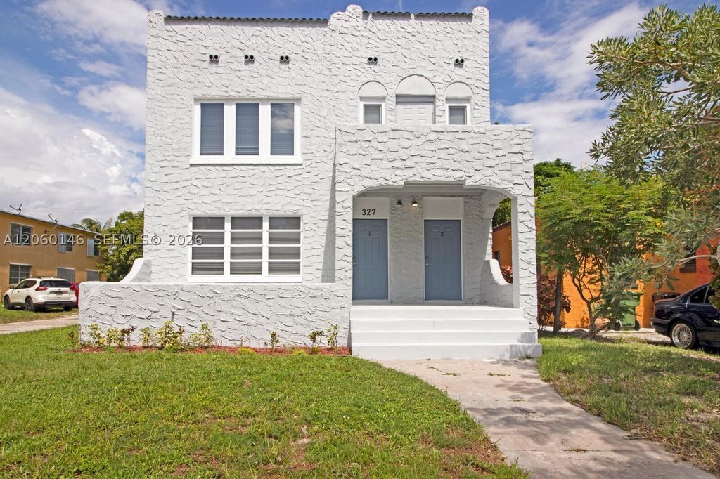 327 SW 20th St 2, Fort Lauderdale, FL 33315