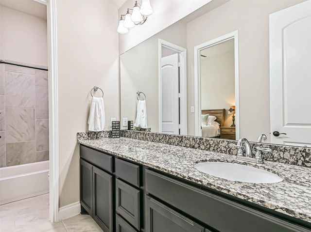 829 Sage Way Lane, Friendswood, TX 77546