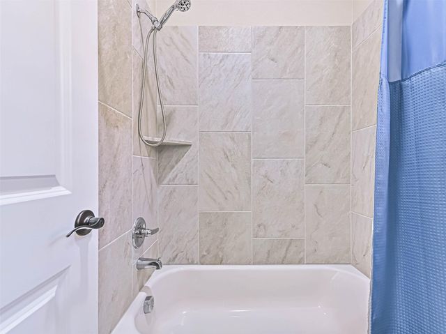 829 Sage Way Lane, Friendswood, TX 77546