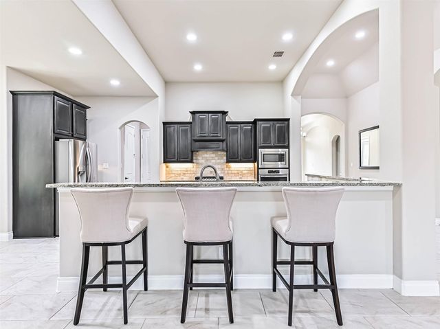 829 Sage Way Lane, Friendswood, TX 77546