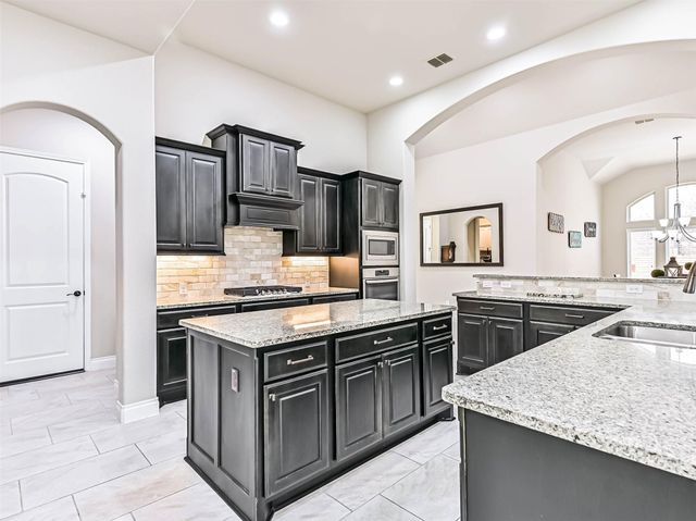 829 Sage Way Lane, Friendswood, TX 77546