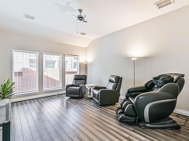 829 Sage Way Lane, Friendswood, TX 77546
