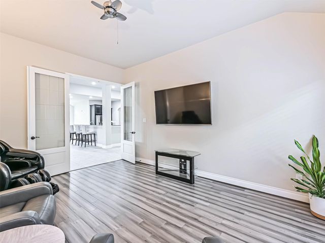 829 Sage Way Lane, Friendswood, TX 77546
